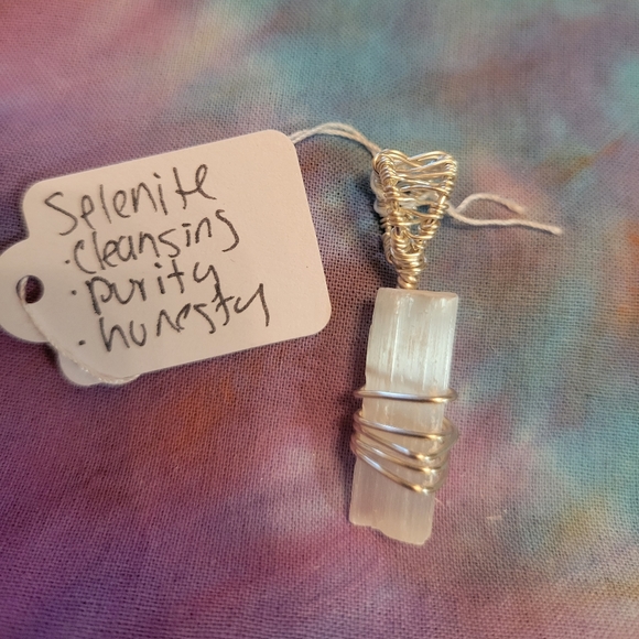 Handmade wire wrapped selenite pendant - Picture 1 of 3